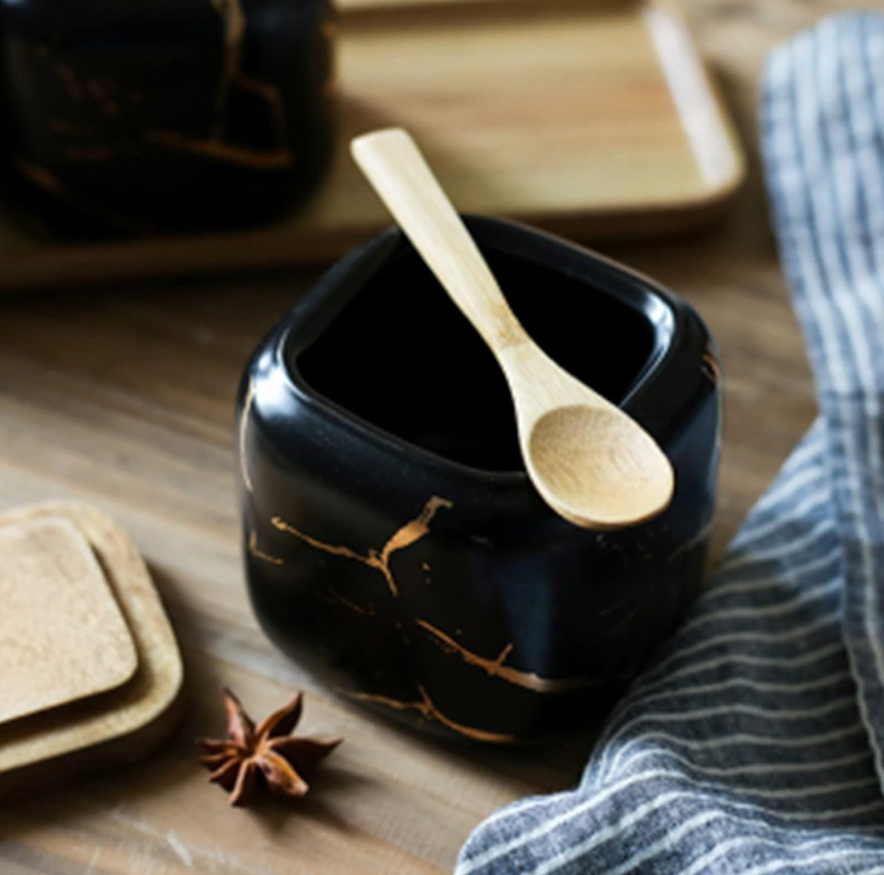 Dicunoy Recipiente de cerámica para sal y azúcar, frascos de condimentos con tapas y cucharas