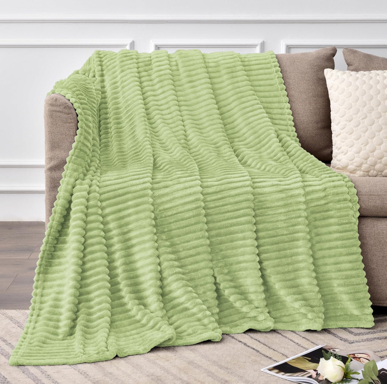 BEDELITE Manta de forro polar para sofá – Manta de jacquard acanalado 3D suave y cálida – acogedora, esponjosa, ligera manta rosa de felpa para cama, sofá, 50 x 60 pulgadas