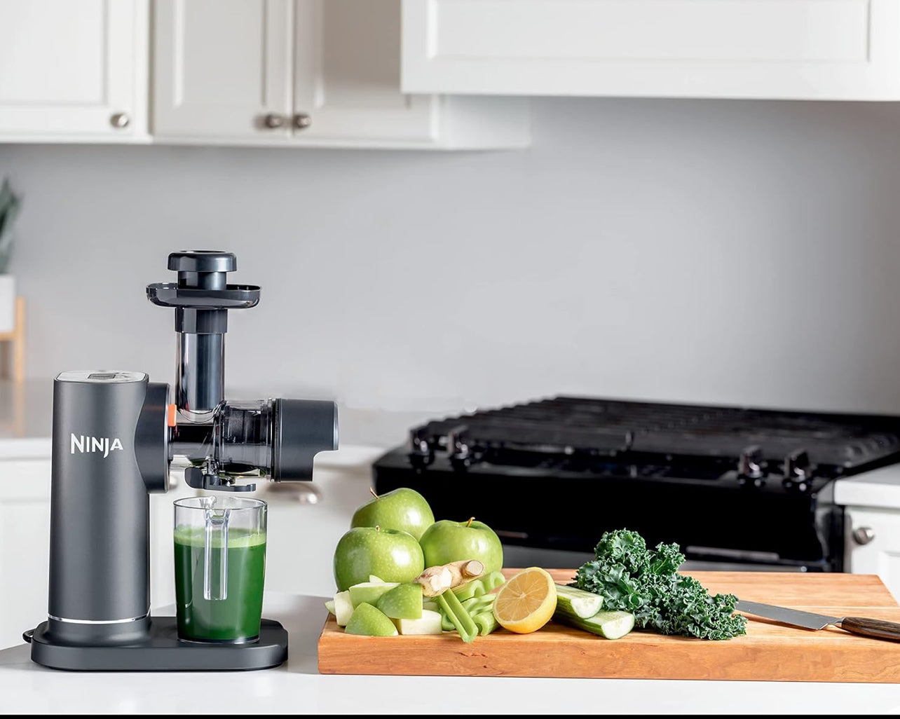 Ninja JC151 NeverClog - Extractor de prensado en frío de jugos, potente exprimidor lento eléctrico con control total de pulpa