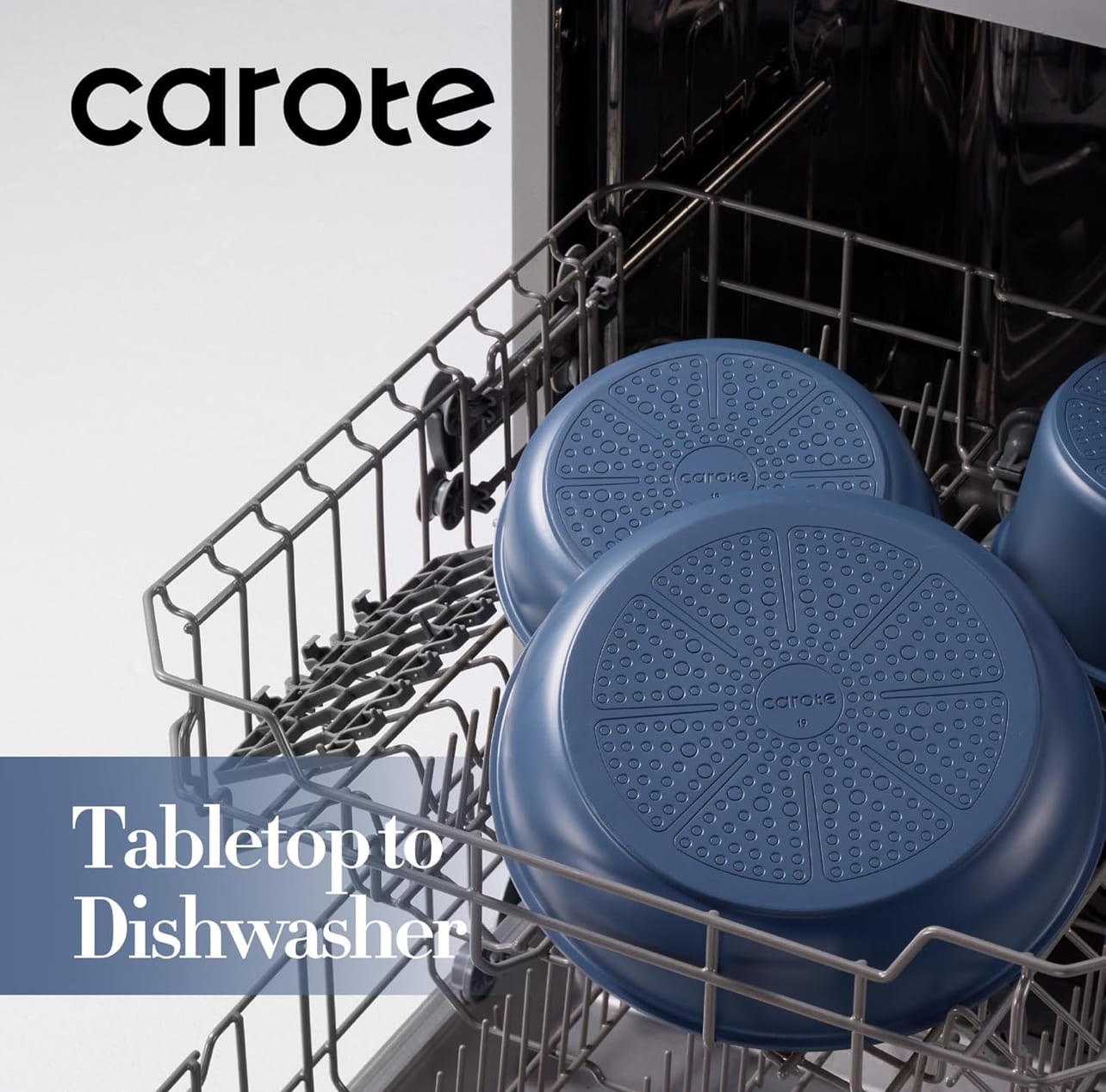 CAROTE Juego de 17 piezas de ollas y sartenes con utensilios de cocina en colores azul y blanco.