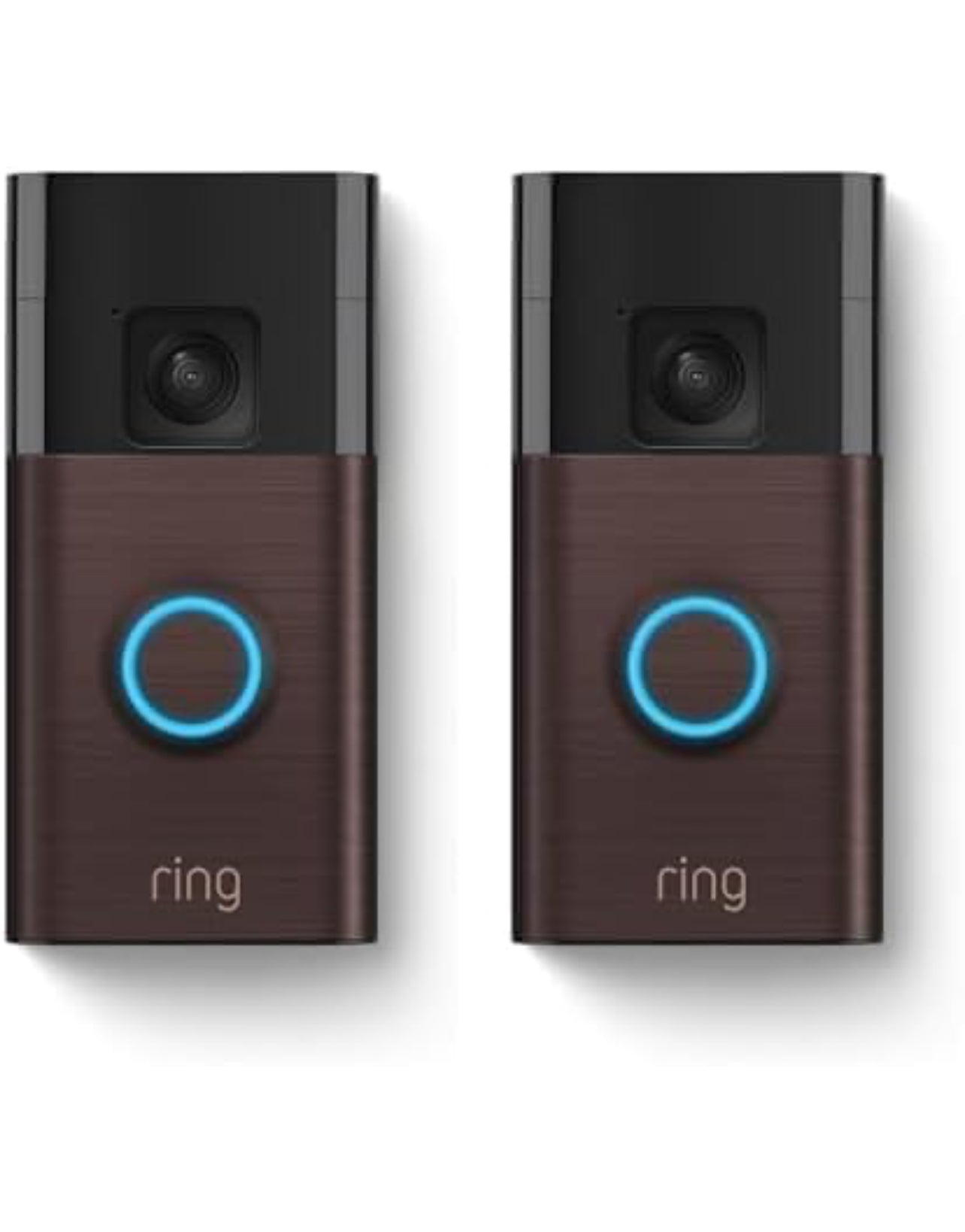  Mujer usando el New Ring Wireless Doorbell, viendo y hablando con alguien en cámara frente a la puerta.
