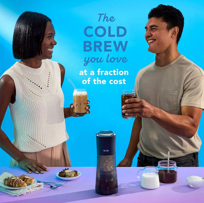 Mr. Coffee® Cafetera Express Cold Brew de 10 minutos, con leche de avena