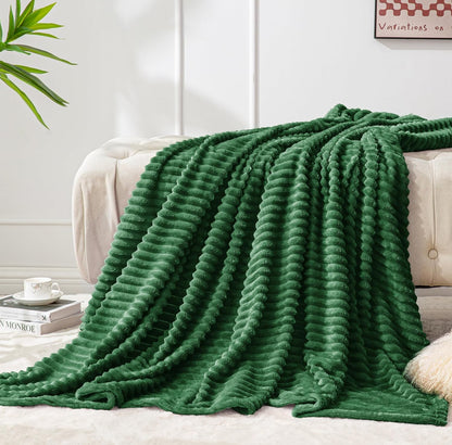 BEDELITE Manta de forro polar para sofá – Manta de jacquard acanalado 3D suave y cálida – acogedora, esponjosa, ligera manta rosa de felpa para cama, sofá, 50 x 60 pulgadas
