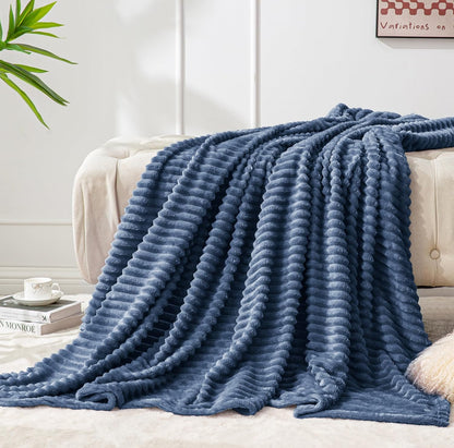 BEDELITE Manta de forro polar para sofá – Manta de jacquard acanalado 3D suave y cálida – acogedora, esponjosa, ligera manta rosa de felpa para cama, sofá, 50 x 60 pulgadas